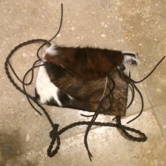 Cowhide crossbody - Picture 1 of 1